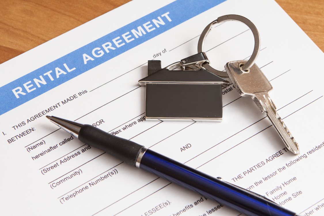 Rental agreement and set of keys
